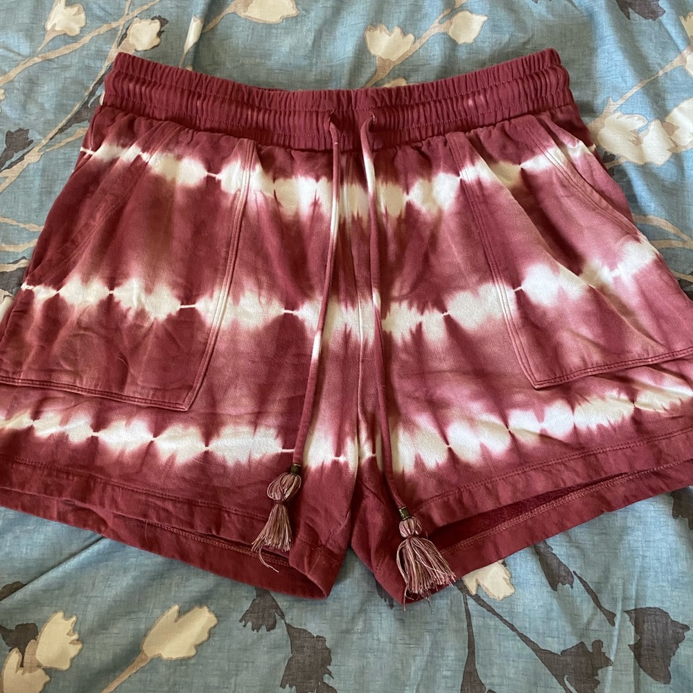 Very cute summer shorts 💗💜❤️